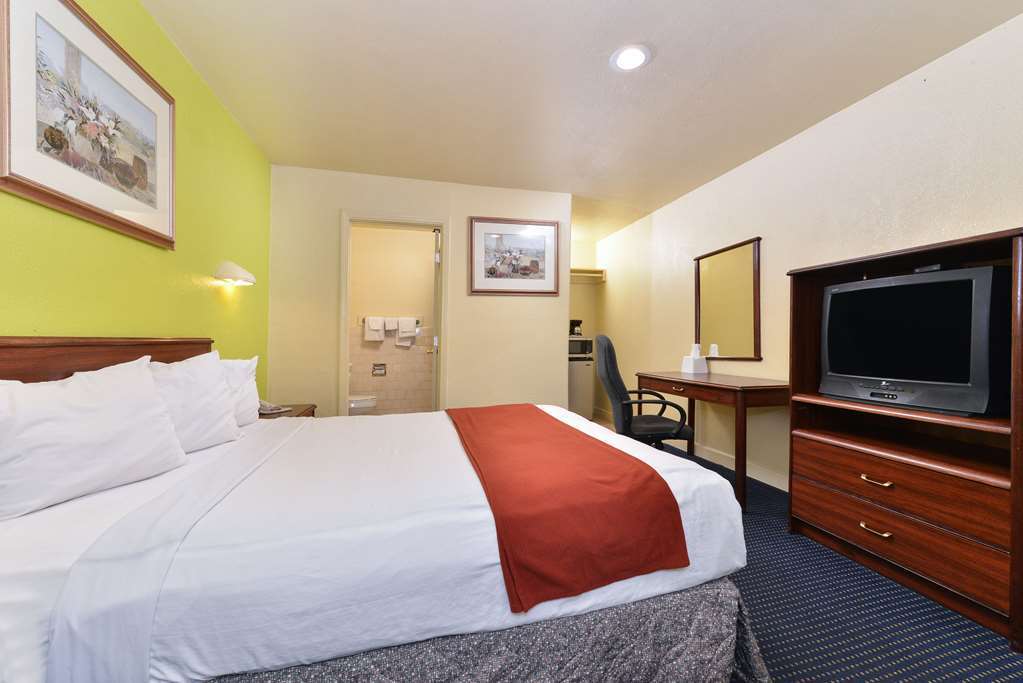 Rodeway Inn Модесто Номер фото