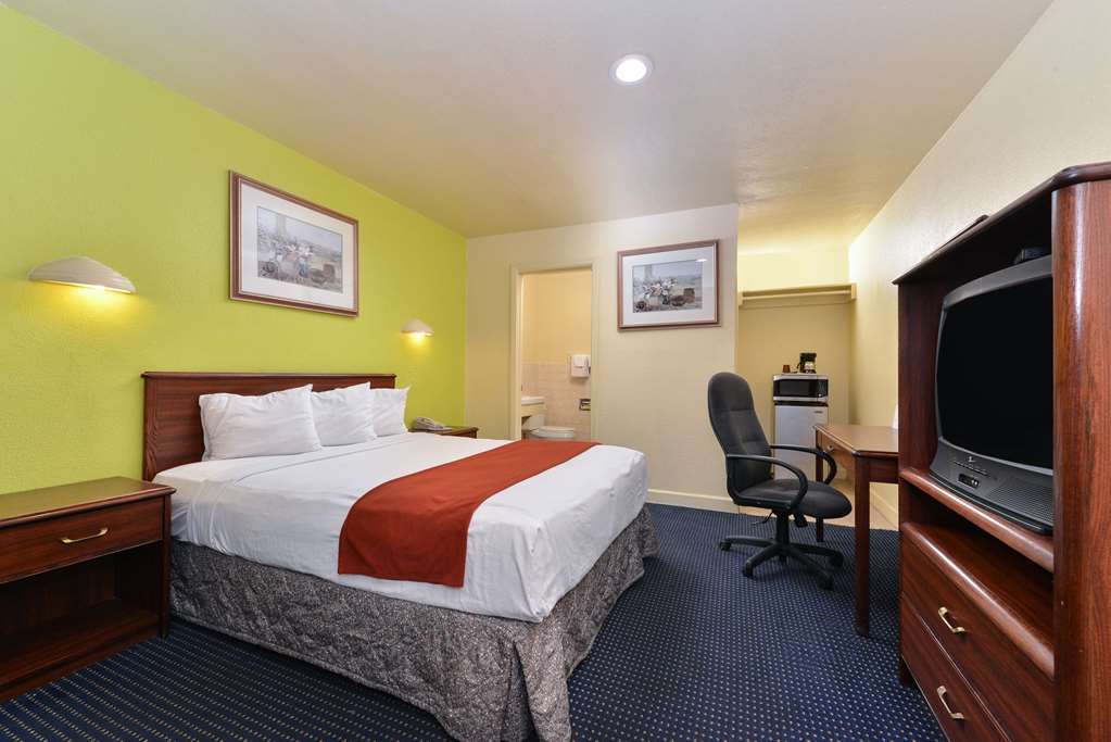 Rodeway Inn Модесто Номер фото