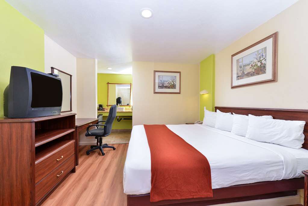 Rodeway Inn Модесто Номер фото